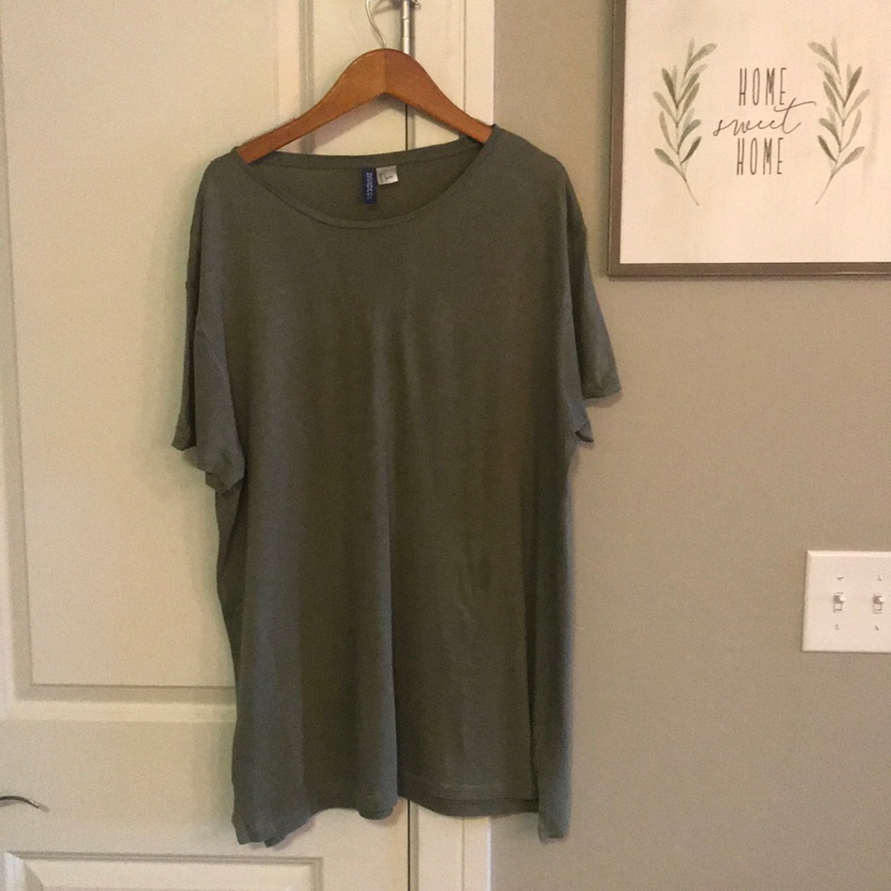 H&M Long Hunter Green T-shirt